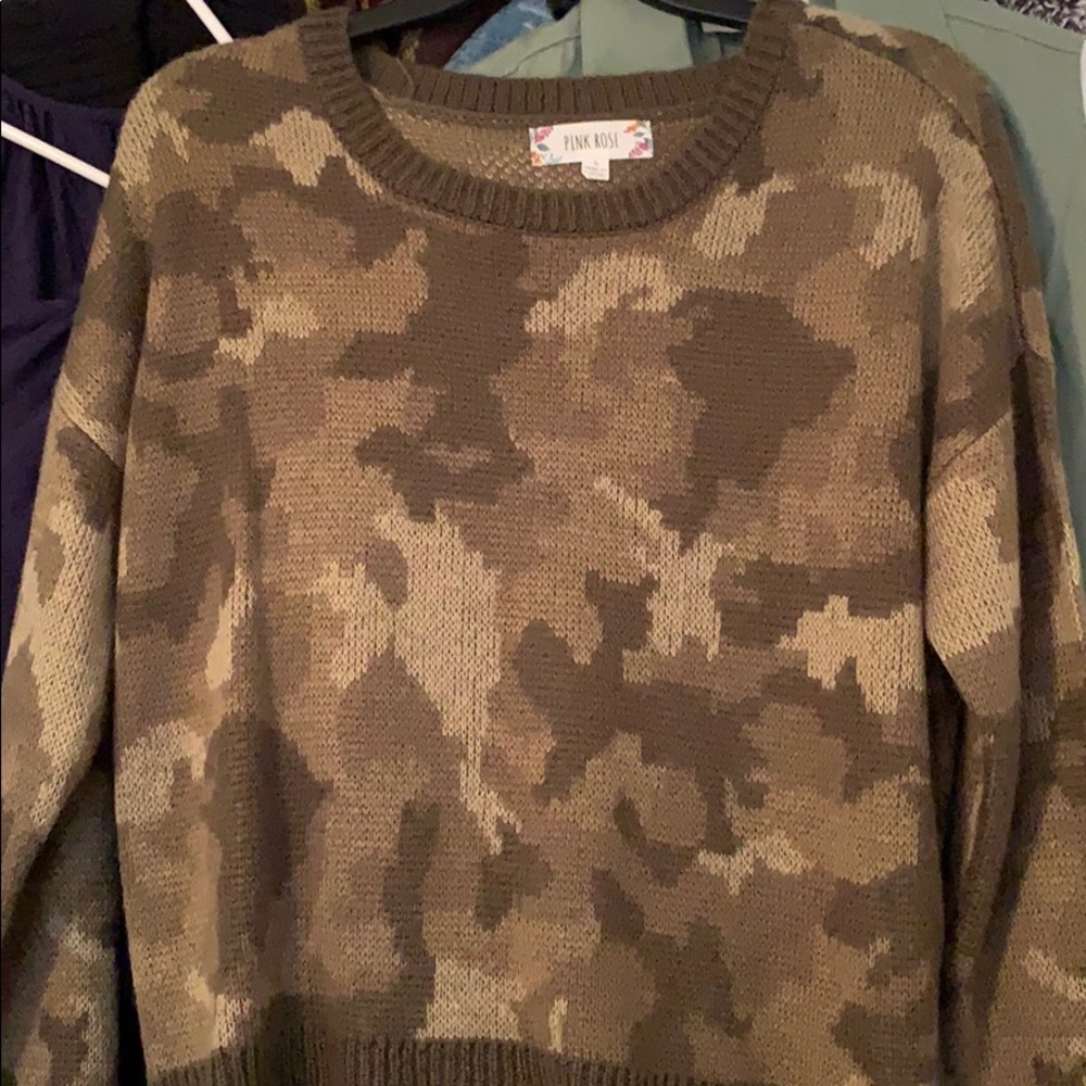 PINK ROSE cropped camp sweater size L